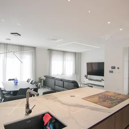 Ancora, Luxury With Pool Vila