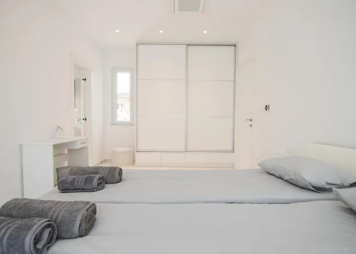Ancora, Luxury With Pool Villa *