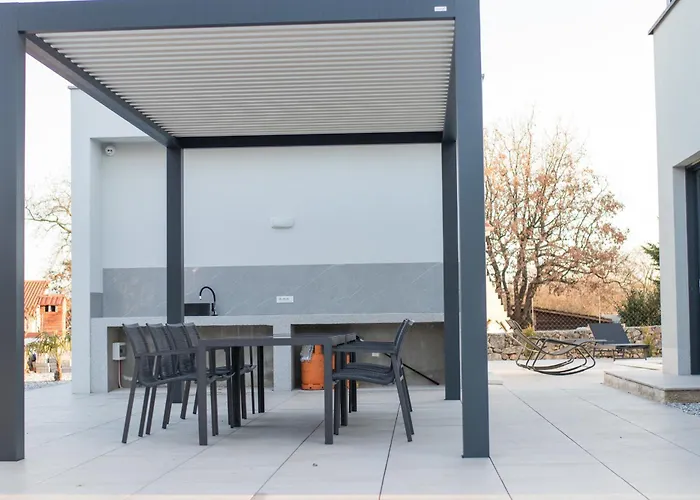 Ancora, Luxury With Pool