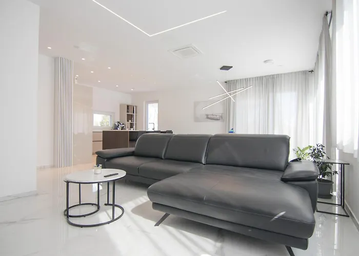 Ancora, Luxury With Pool Vila