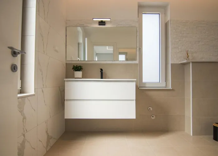 Ancora, Luxury With Pool Vila *