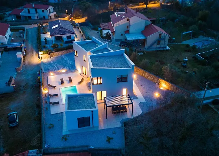 Ancora, Luxury With Pool