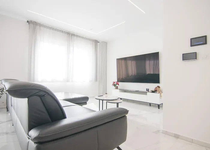 Ancora, Luxury With Pool * Kornic