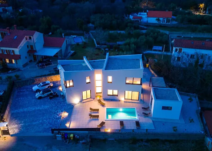 Ancora, Luxury With Pool *