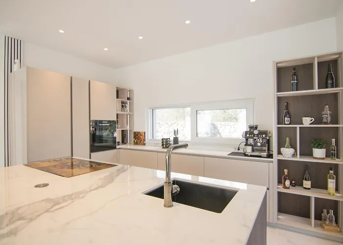Ancora, Luxury With Pool Villa *
